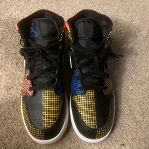 Big kids Jordan 1 mid